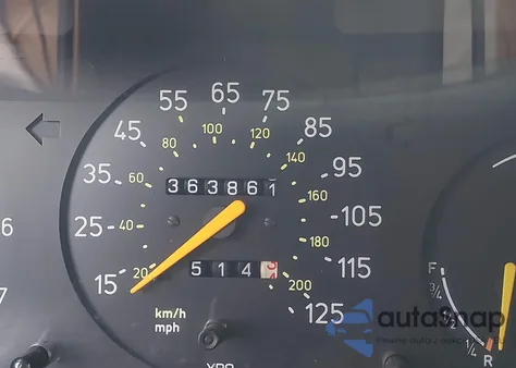 1992 Saab 900 z USA, uszkodzony, nr VIN YS3AL35L2N2015376